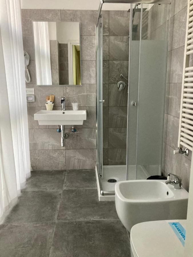 Hotel Primo Campi Bisenzio Buitenkant foto