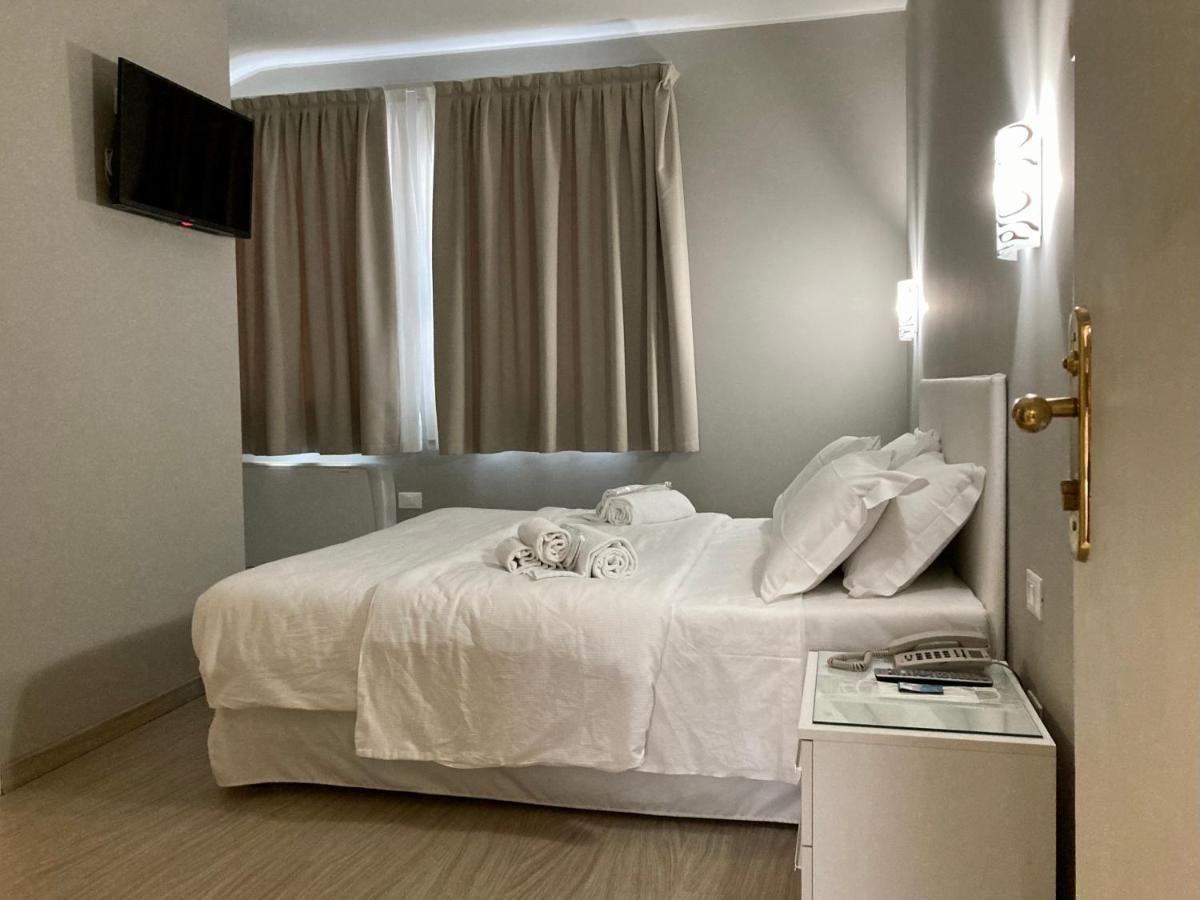 Hotel Primo Campi Bisenzio Buitenkant foto